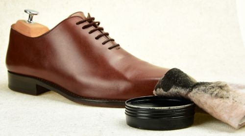 jak ošetřit kožené boty krém na boty vosk na boty
